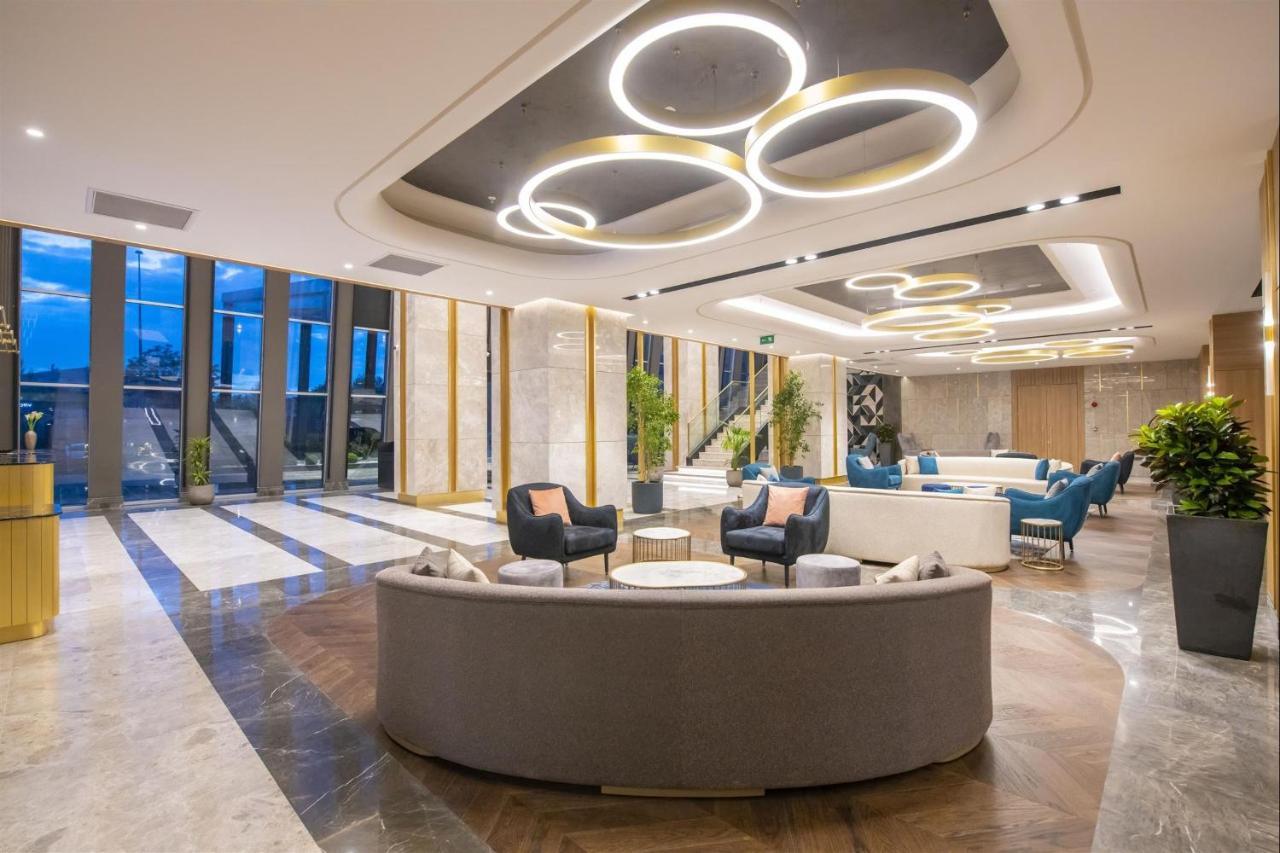 Crowne Plaza Ankara By Ihg Hotel Exterior photo