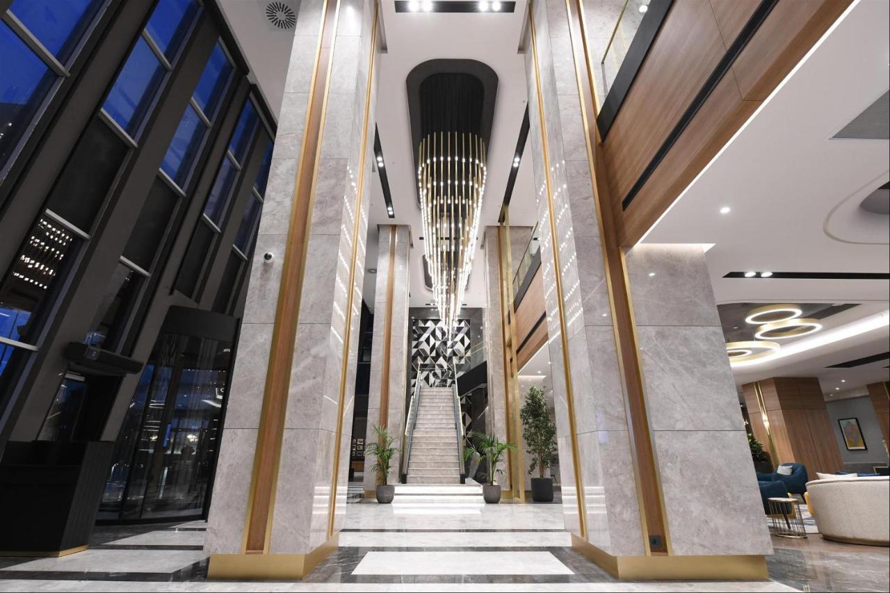 Crowne Plaza Ankara By Ihg Hotel Exterior photo