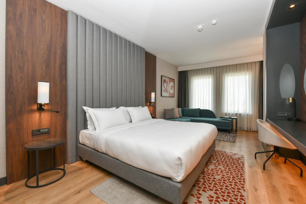 Crowne Plaza Ankara By Ihg Hotel Exterior photo