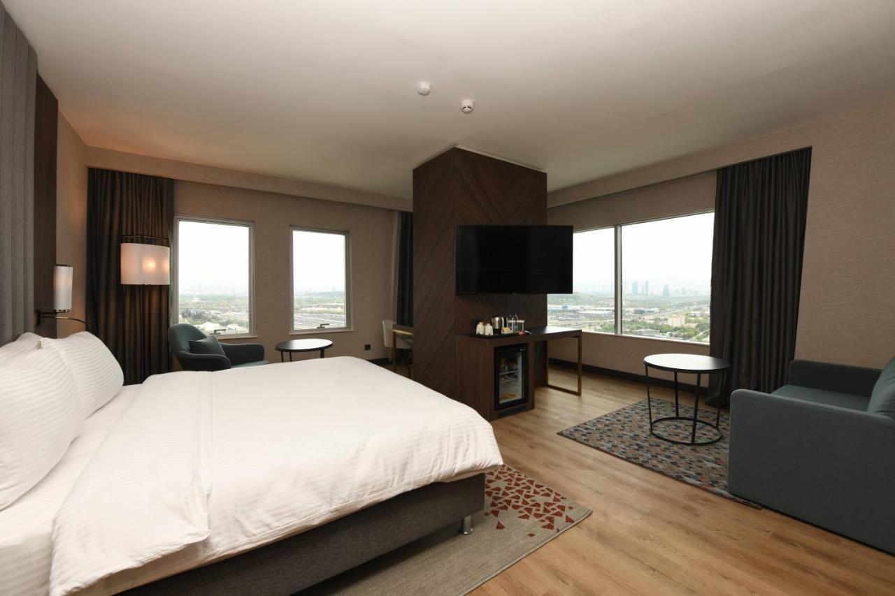 Crowne Plaza Ankara By Ihg Hotel Exterior photo